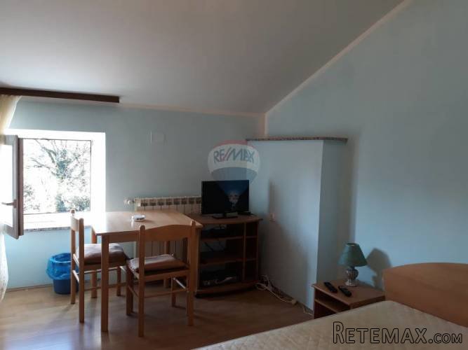 KUĆA U BRTONIGLI 280 M2 - 5