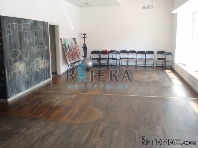 Karlovac, centar ulični lokal 150 m2 za najam - 2