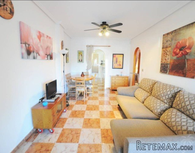 This beautiful apartment in El Pinet is on the ground.. - 2