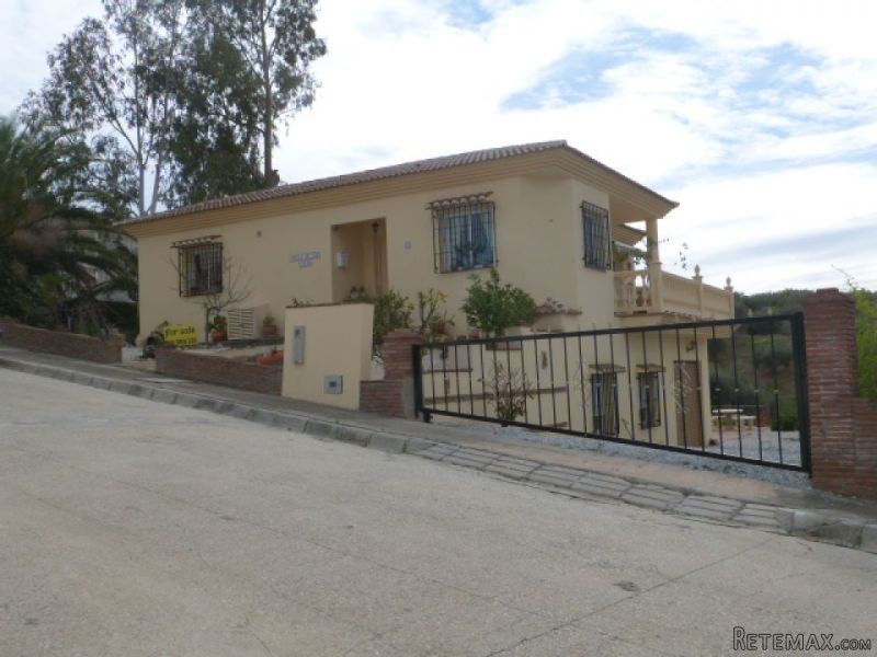 5 bedroom, 2 bathroom Villa, (build 120.. - 2