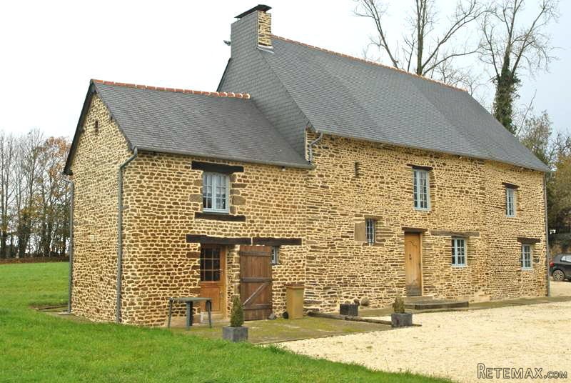 2 Bedroom Farm House For Sale