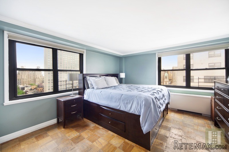 3 bedroom Apartment For Sale: 401 EAST.. - 2