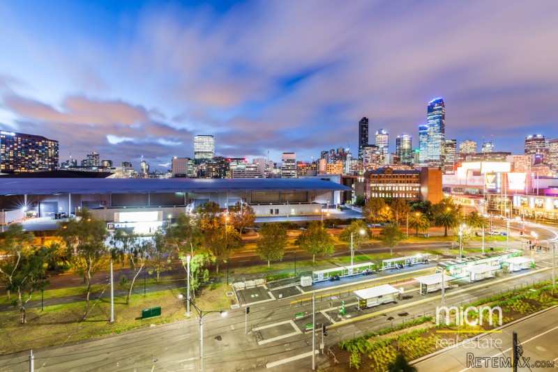 North-West Facing Southbank Splendour