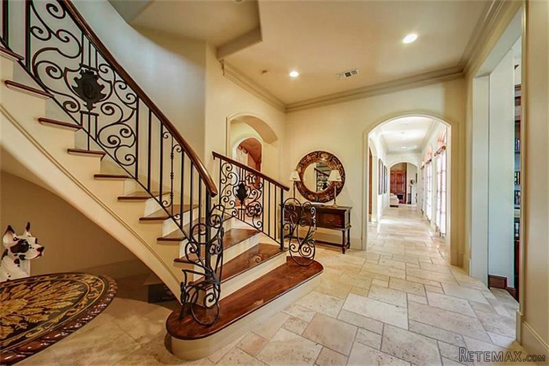 5 bedroom House For Sale: 5039.. - 2