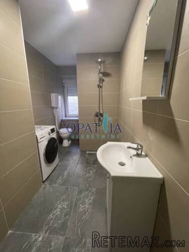 Rijeka - PRILIKA - Novo renoviran stan 4S+DB u centru grada