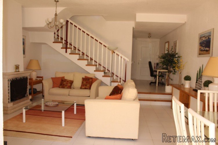 Townhouse Property Type: &nbsp;3&nbsp;Bedrooms 2.. - 2