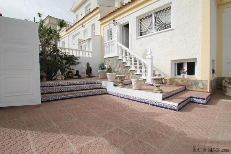 3 Bedrooms - Townhouse - Alicante - For..