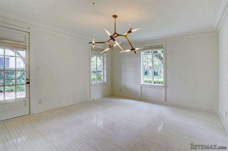4 bedroom House For Sale: 2128.. - 2