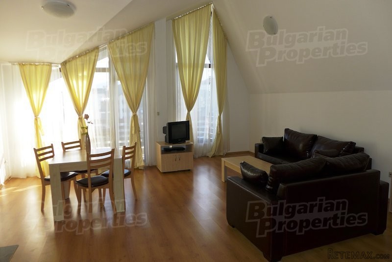Spacious And Bright Flat Set In A.. - 2