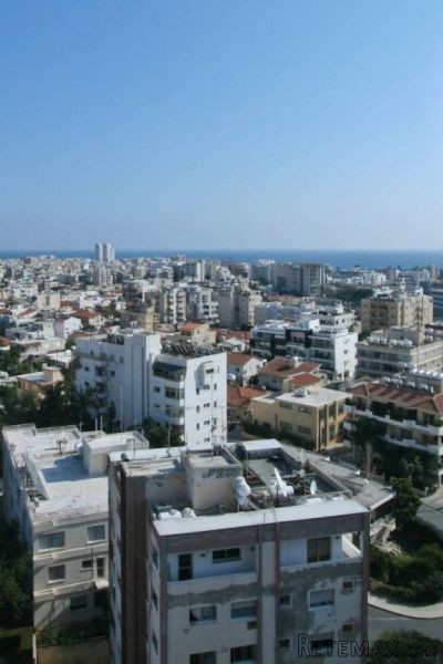 Three bedroom spacious apartment in.. - 2