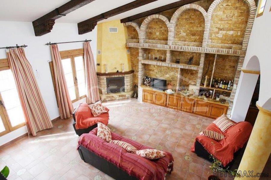 A Really Impressive Country House for sale near.. - 4