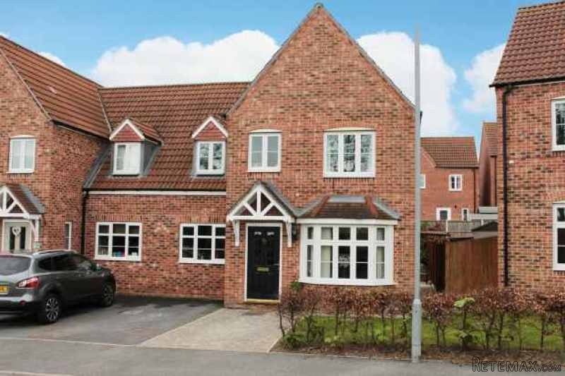 4 bedroom, Detached House house for sale