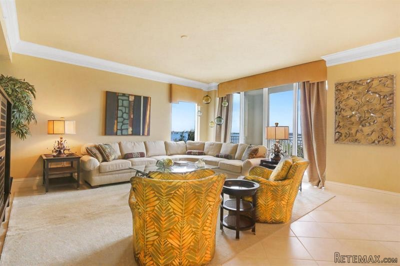 3 bedroom Residence For Sale: Singer.. - 2