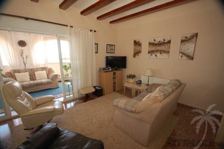Beautiful sea and panoramic views from this super detached.. - 6