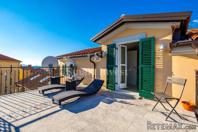 OPATIJA, ekskluzivna vila od 240 m2 *SAMO U NAŠOJ PONUDI*