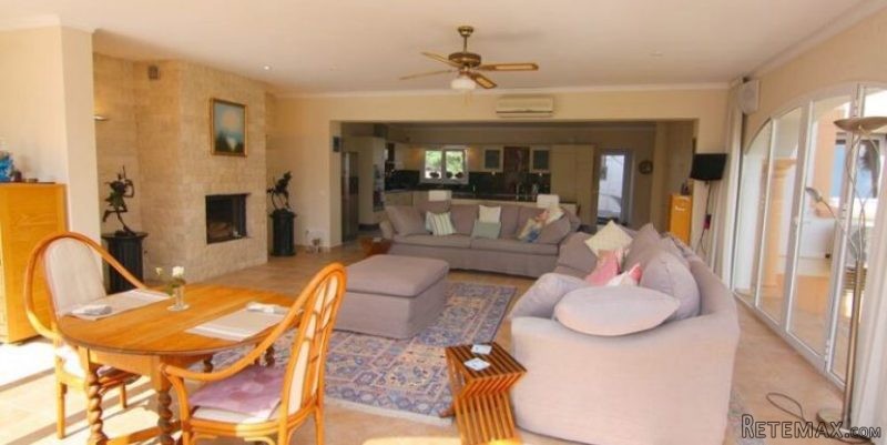 6 Bedroom 6 Bathroom Villa in Javea. - 2
