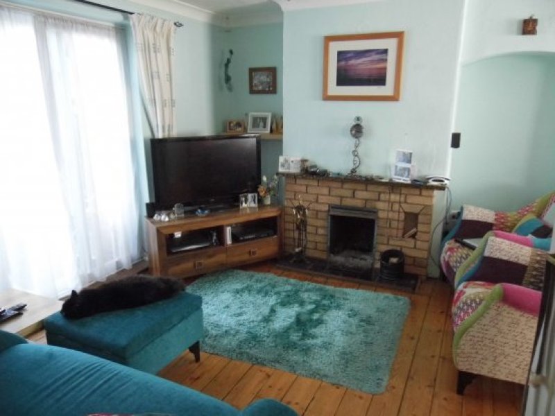 3 bedroom, Semi-detached House house.. - 2