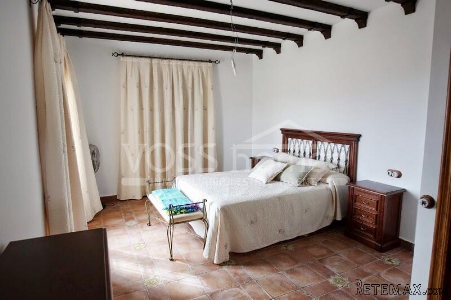 A Really Impressive Country House for sale near.. - 10