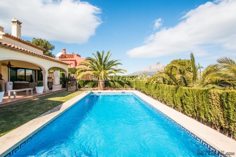 4 Bedroom Villa In Javea - 2