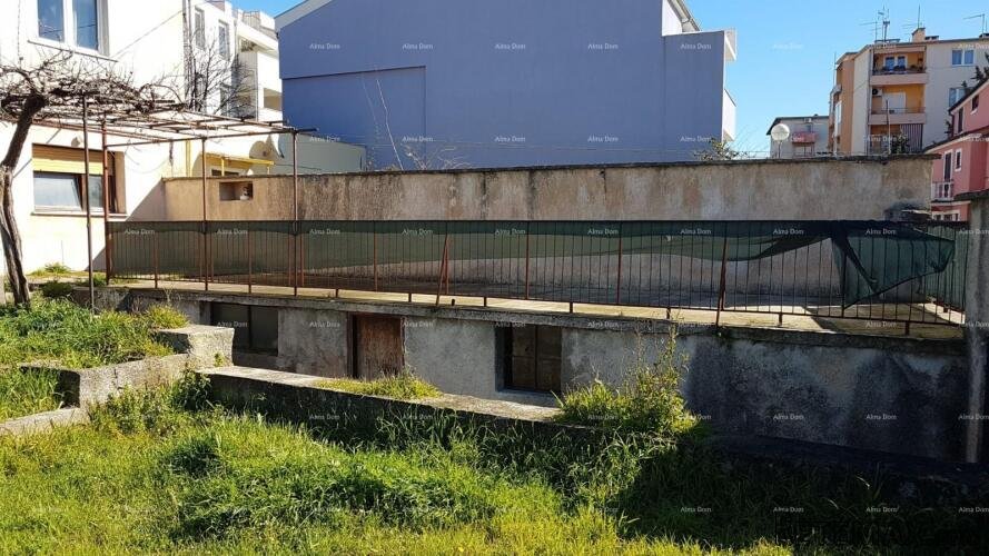 Pula! Kuća s dva stana i velikim vrtom. Blizina Mup-a. - 4