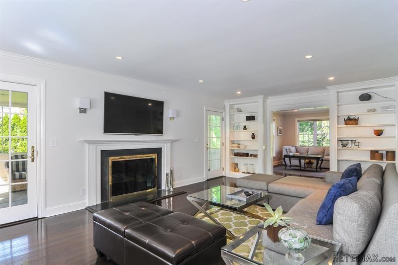 5 bedroom House For Sale: 39 Stonehouse.. - 2
