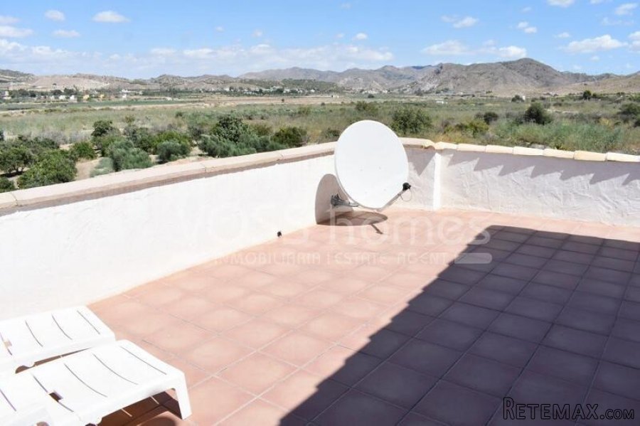 A lovingly and quality renovated edge of village house of.. - 7
