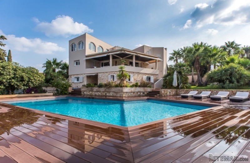 Villa Lluis · Jesus