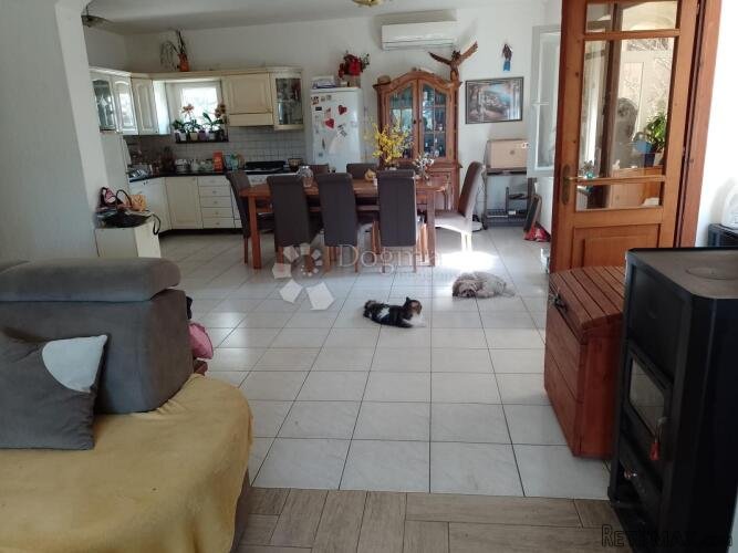 Apartmanska kuća - 2