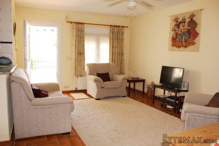 LolaBungalow Property Type:&nbsp; 2 Bedrooms, 1.. - 2