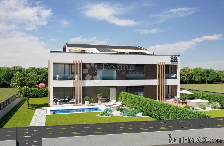 ROVINJ – SW komforan prizemni stan s velikim vrtom 300 m od - 2