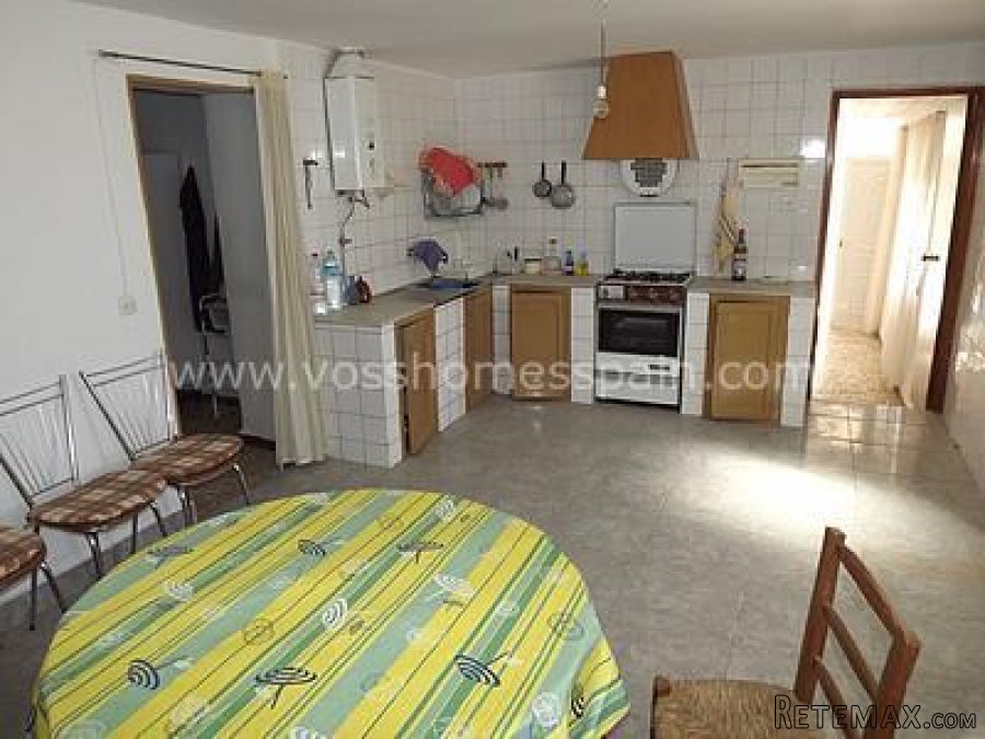 Large, Country House to modernise and a little renovation.. - 3