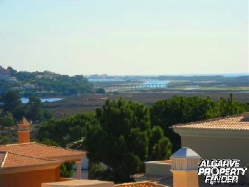 For Sale: Apartment In Central Algarve.. - 2