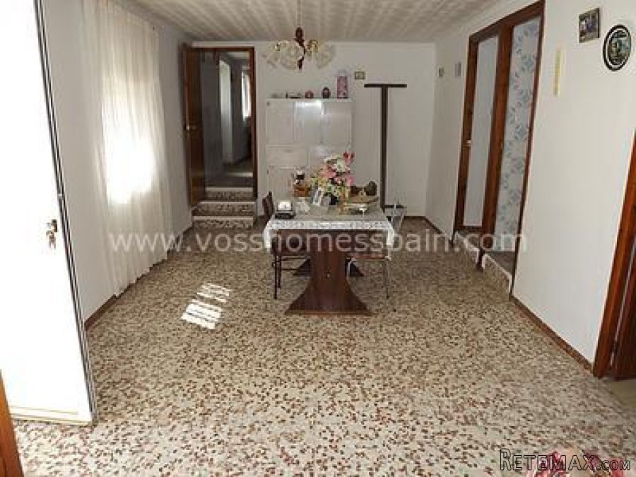 Large, Country House to modernise and a little renovation.. - 4