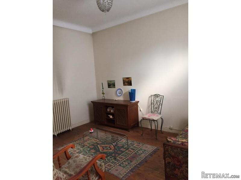 Charming 3 Bed Apartment In Fleurs