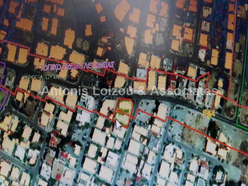 1190m2 Commercial/Residential Plot in..