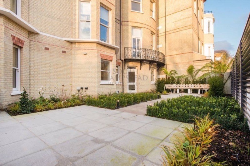 Garden Apartment, Flat 1, 9 Arkwright..