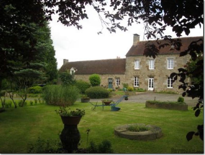 Period House with Guest Cottage
