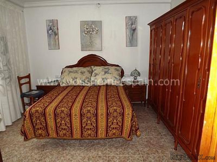 Two large cortijos in a beautiful countryside setting with.. - 2