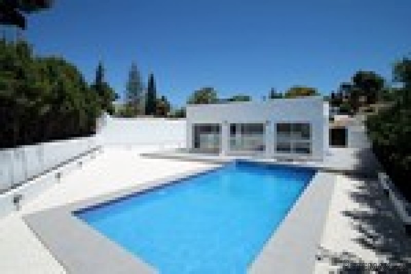 2 Bedrooms - Villa - Malaga - For Sale