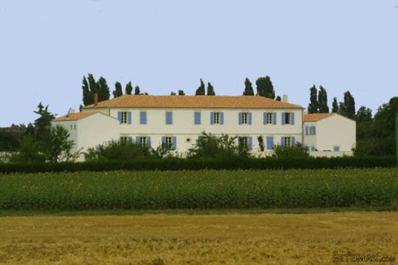 Sale House Pons (17800) 17800 St..