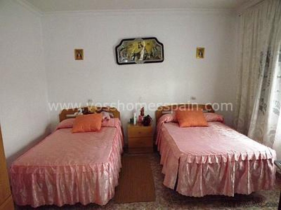 Two large cortijos in a beautiful countryside setting with.. - 3