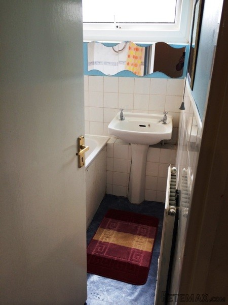 Room share for men, Zone 2, Mile End - 2