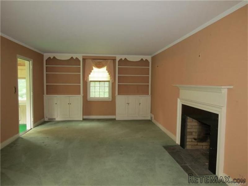 4 bedroom House For Sale: 182 Douglas.. - 2