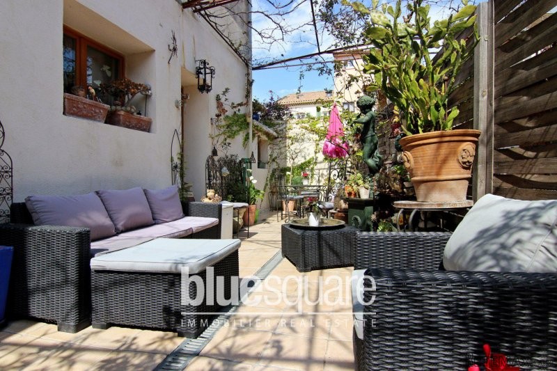 For sale - 2 bedroom flat in Antibes