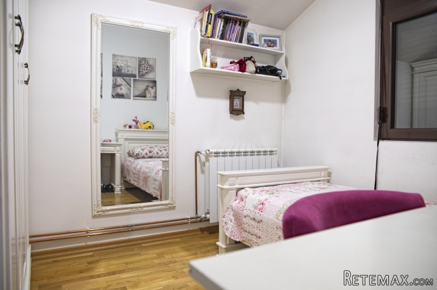 2 luksuzne kuce i treca kuca apartman - 11