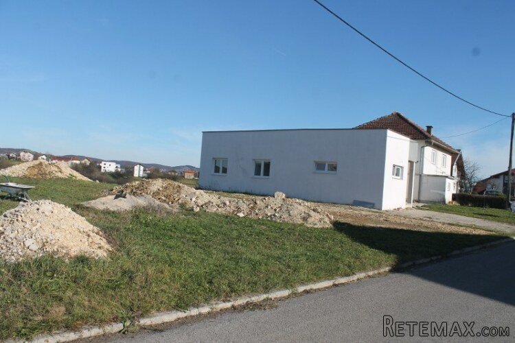 Posjed sa dvije kuće Čizmići Cazin - 13