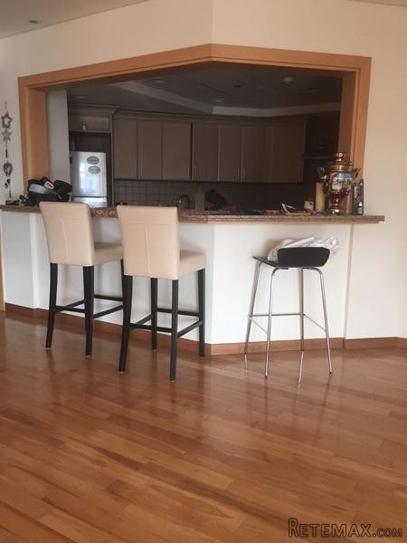 The Best Shoreline Apartment