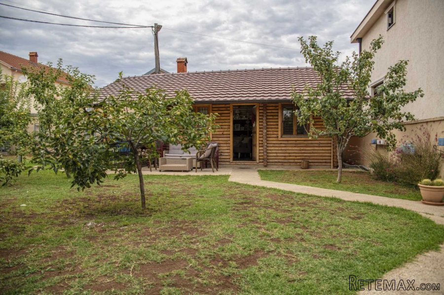 2 luksuzne kuce i treca kuca apartman - 15