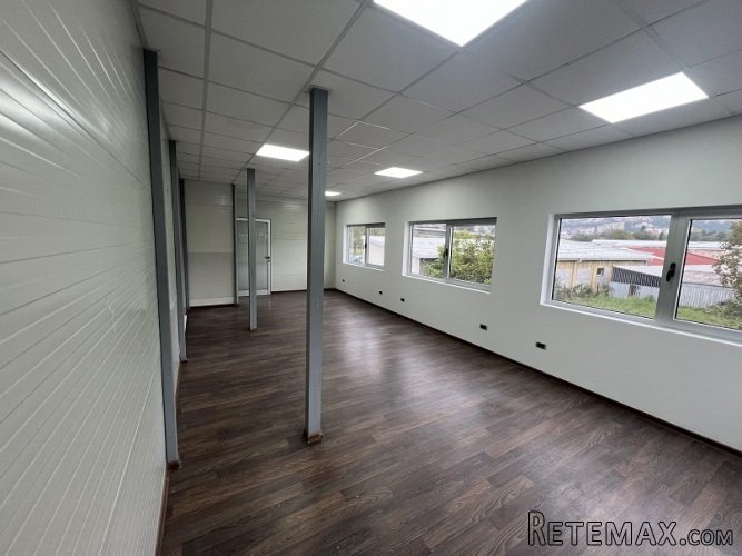 Izdajem magacin sa kancelarijama od 770m2 u Rakovici - 15