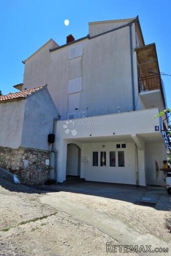 KUĆA MASTRINKA TROGIR HITNO